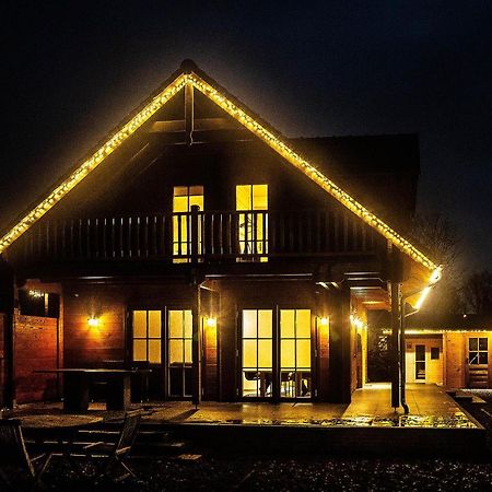 Houten Villa Tine Den Ham Exterior photo
